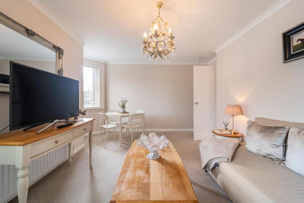 Immaculate City Centre Apartment With Free Parking - Ground Floor Aberdeen Eksteriør billede