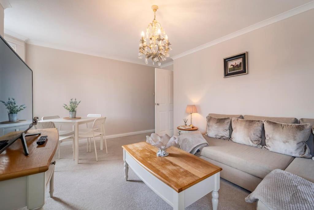 Immaculate City Centre Apartment With Free Parking - Ground Floor Aberdeen Eksteriør billede